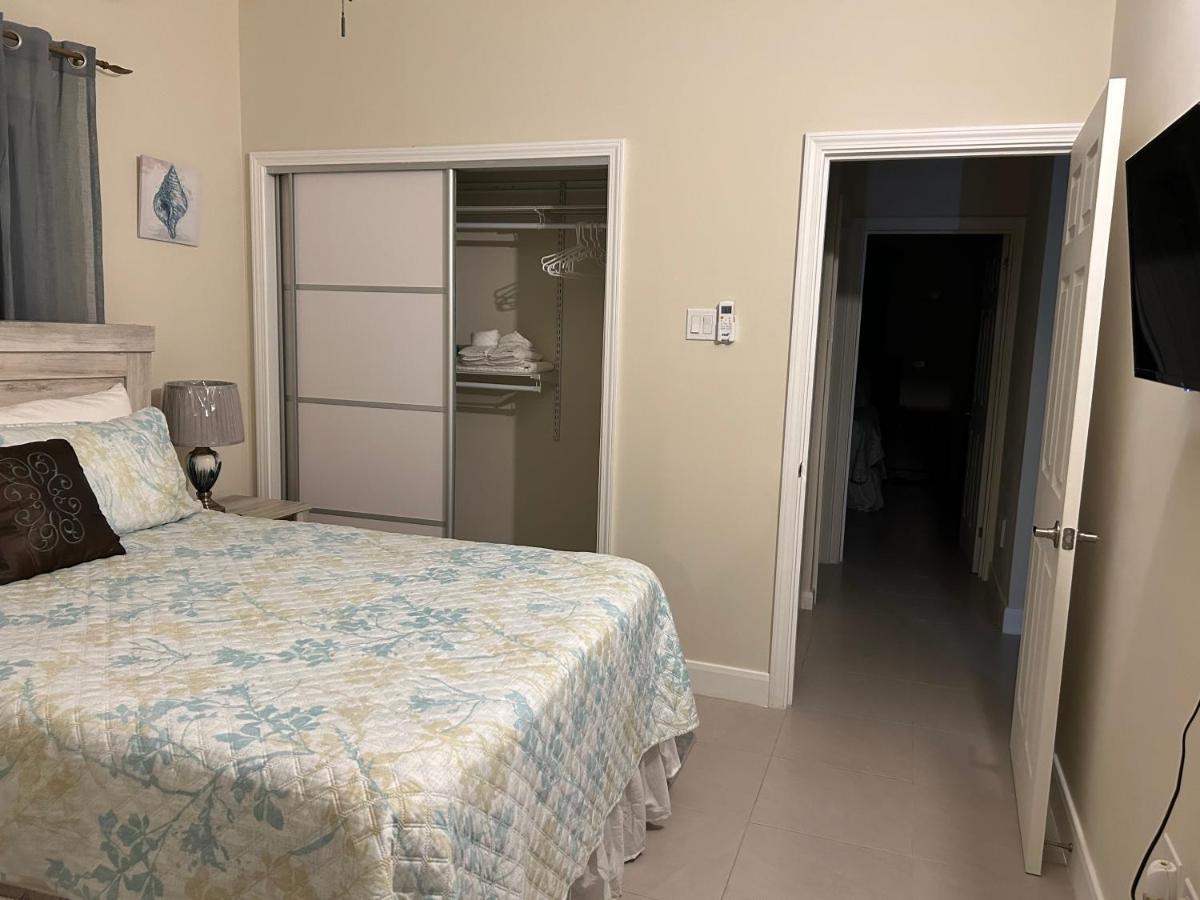 Seamist Villa @Oceanpointe Lucea Comfy 2Br W/Pool Gym & Parking 外观 照片