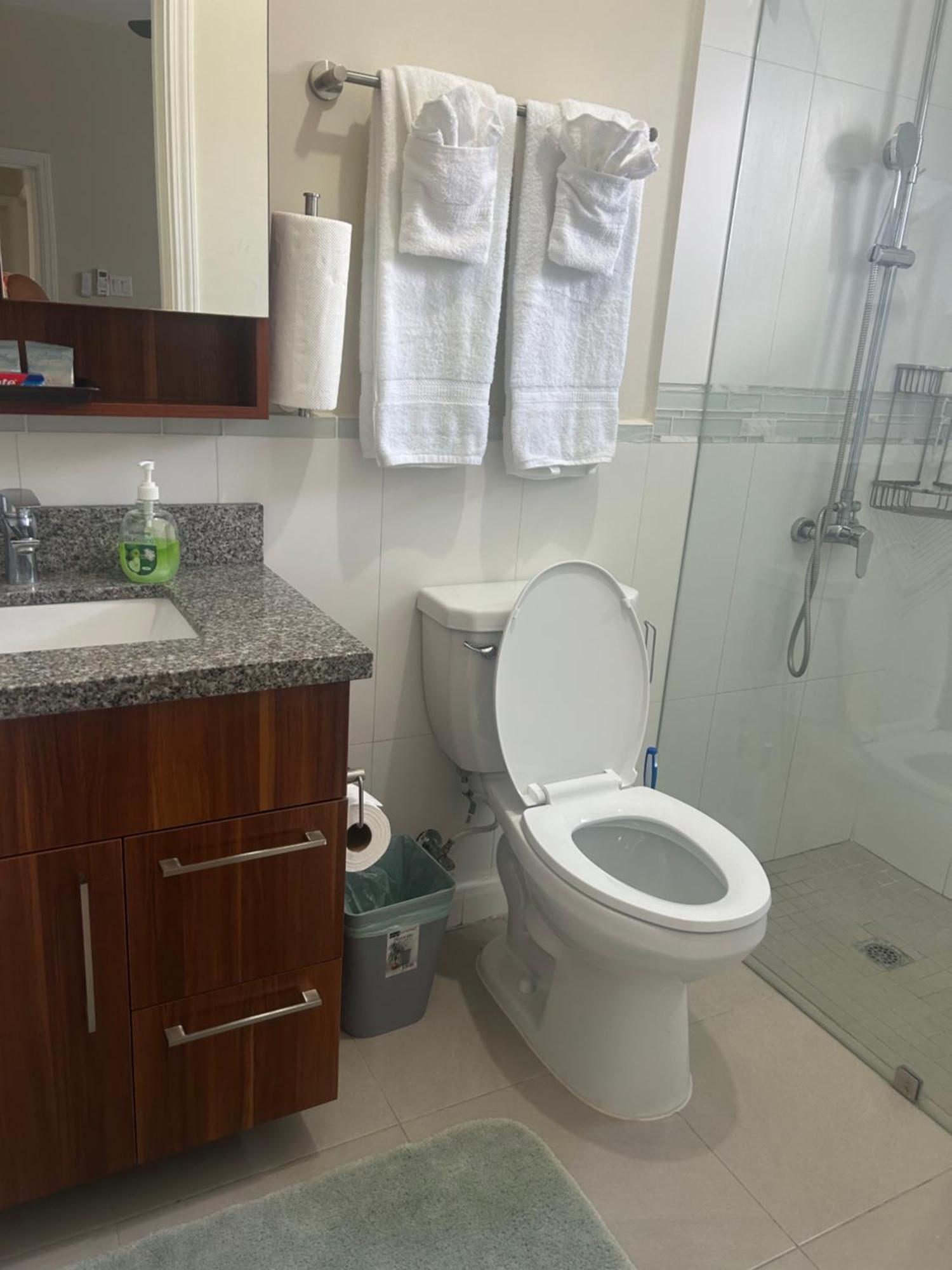 Seamist Villa @Oceanpointe Lucea Comfy 2Br W/Pool Gym & Parking 外观 照片