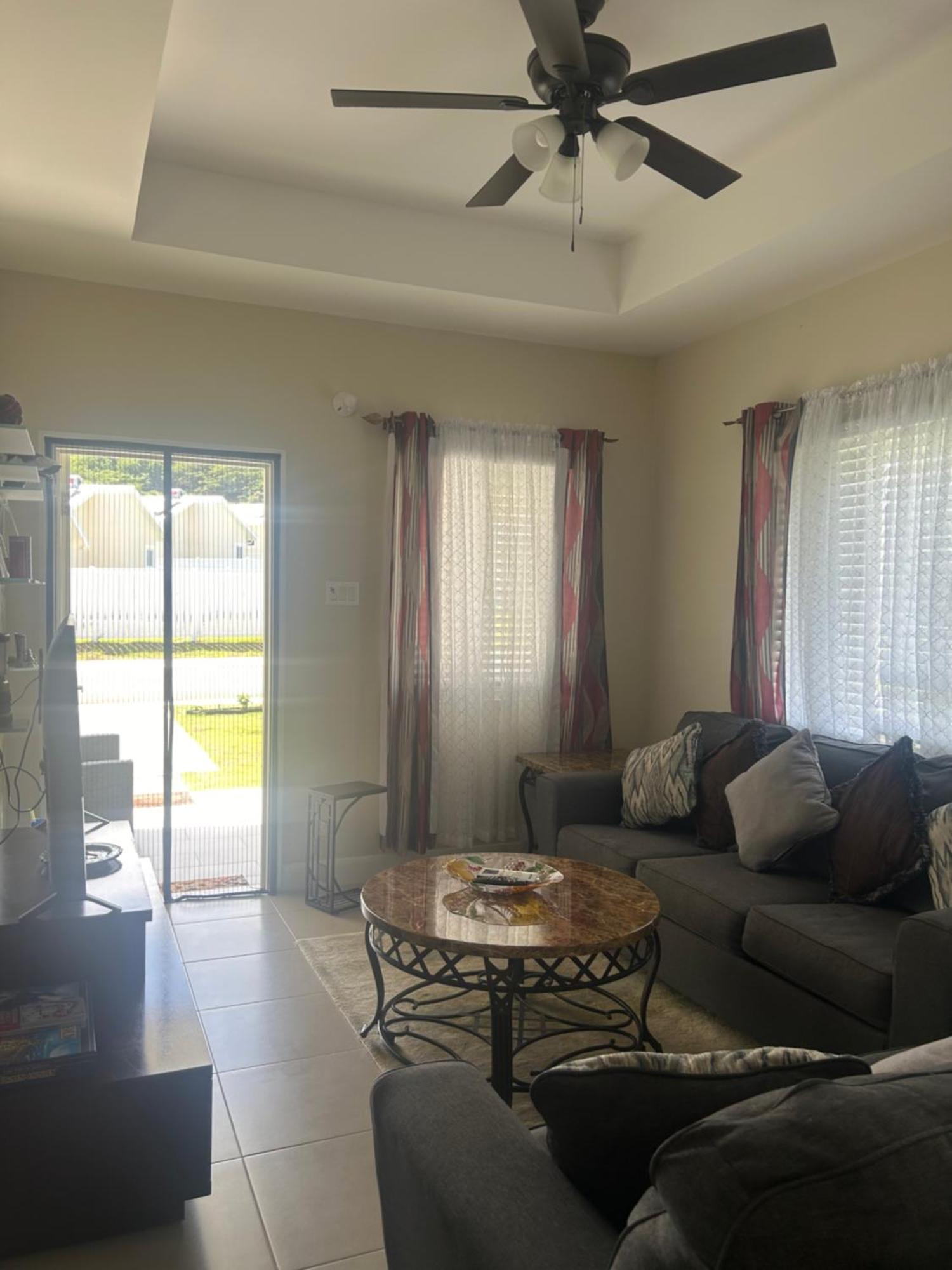 Seamist Villa @Oceanpointe Lucea Comfy 2Br W/Pool Gym & Parking 外观 照片